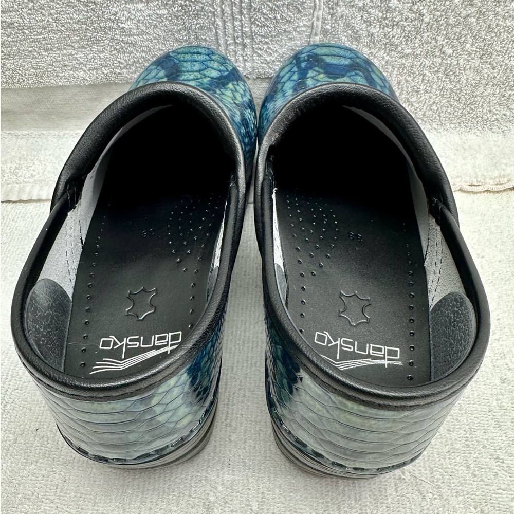Dansko Professional Python print Patent Leather C… - image 5